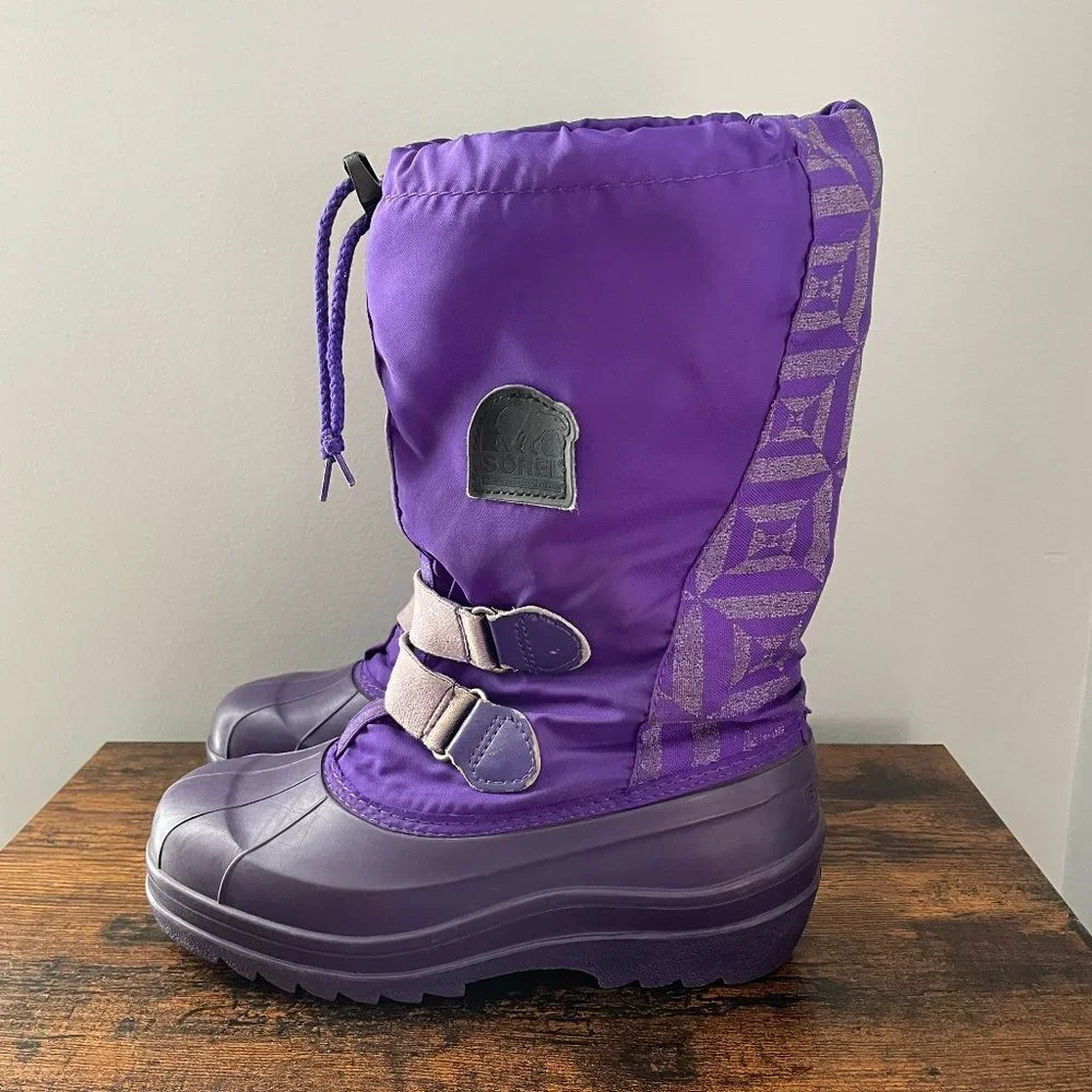 Sorel illumiNite Youth Girl's Size 4 Shoes Purple Lined Weatherproof Winter Boot